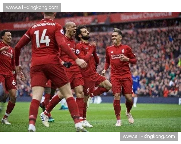 红蓝荣耀，传奇交锋：利物浦与悉尼的绿茵盛宴